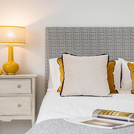 Magno Apartments Ruisenor Sevilla Buitenkant foto
