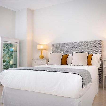 Magno Apartments Ruisenor Sevilla Buitenkant foto